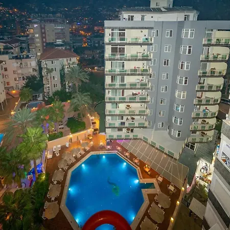 Kleopatra Carmen Aparthotel