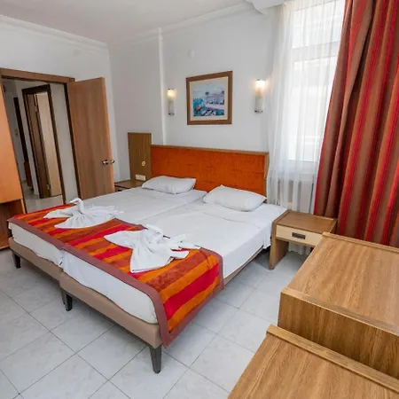 Kleopatra Carmen Aparthotel