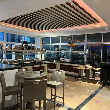 Kleopatra Carmen Apartahotel