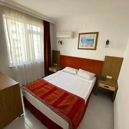 Apartahotel Kleopatra Carmen *